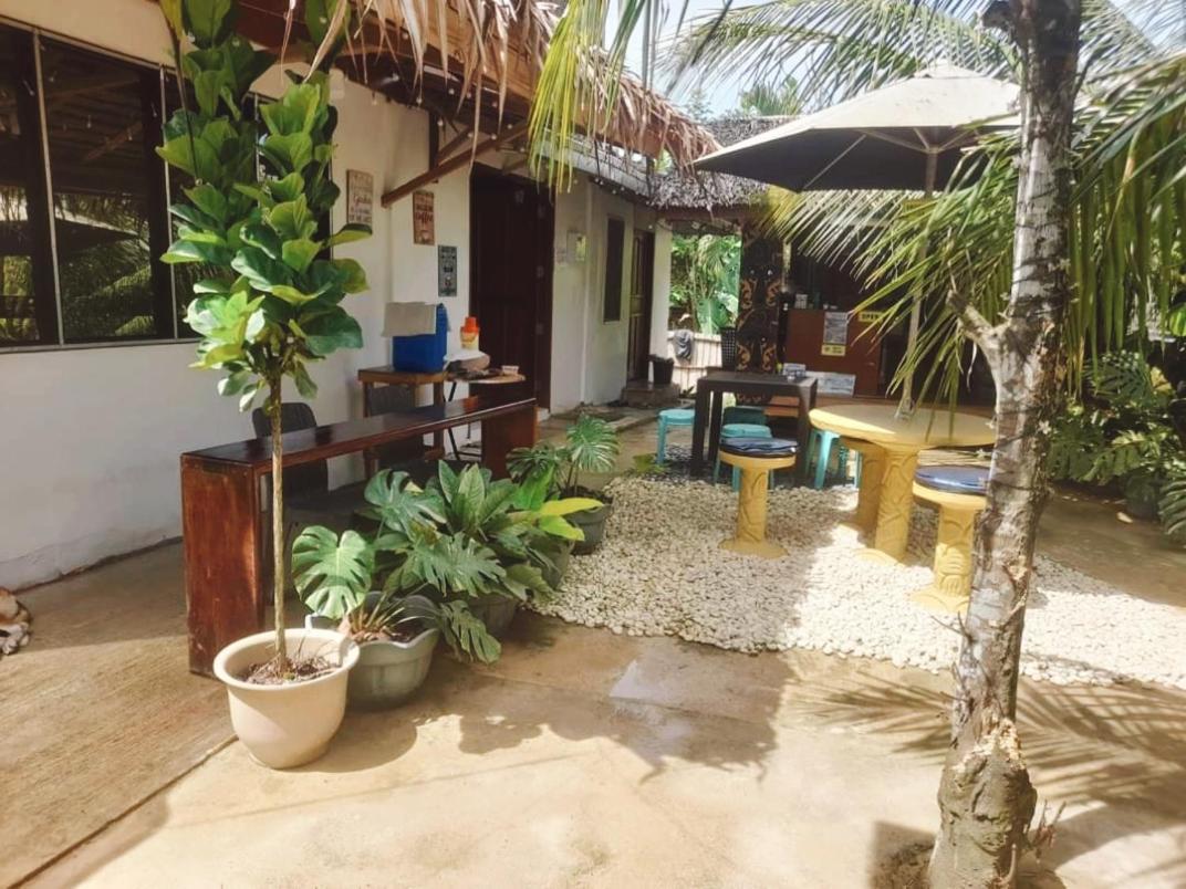 Ziah'S Guest House San Vicente  Exterior photo